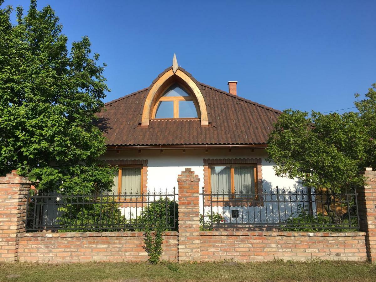 Villa Maximilian Balatonkeresztúr Zewnętrze zdjęcie